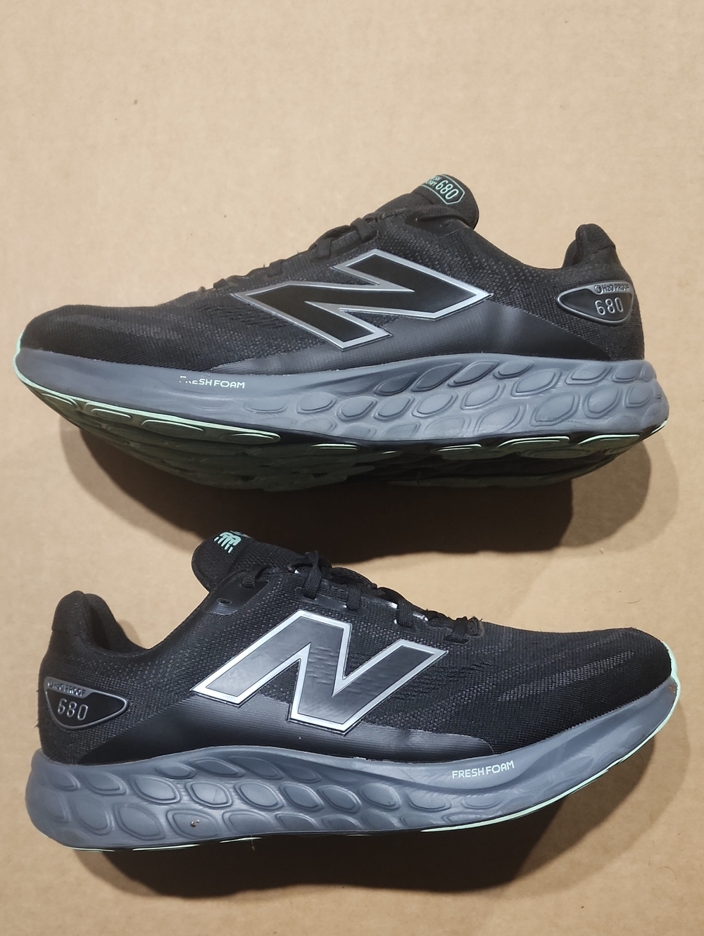 New Balance Fresh Foam 680 V8 Black Castlerock Men Running Sz 11